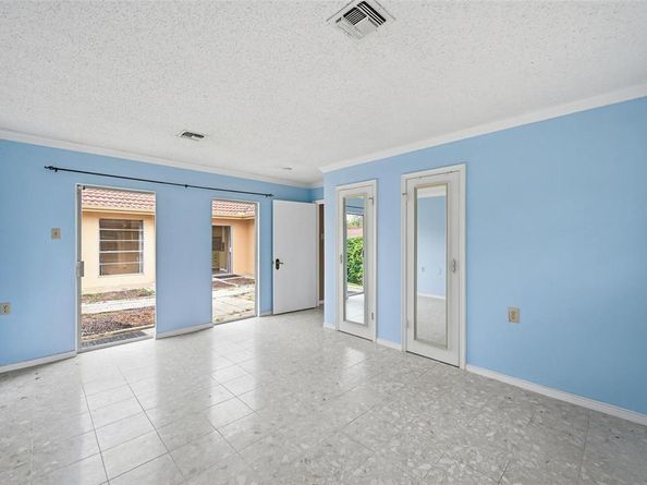 1803  Michael Court , Arlington Texas 76010