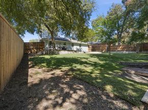 2552  El Cerrito Drive , Dallas Texas 75228