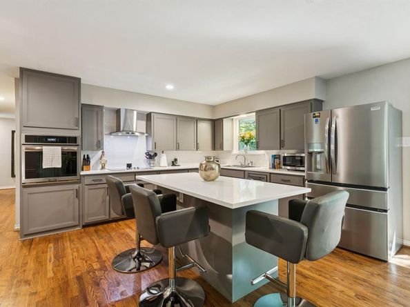 2552  El Cerrito Drive , Dallas Texas 75228