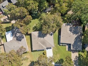 2552  El Cerrito Drive , Dallas Texas 75228