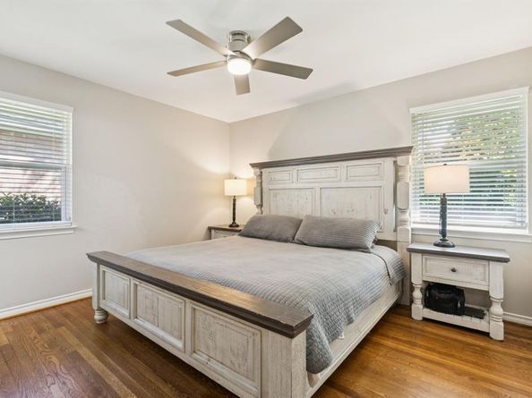 2552  El Cerrito Drive , Dallas Texas 75228