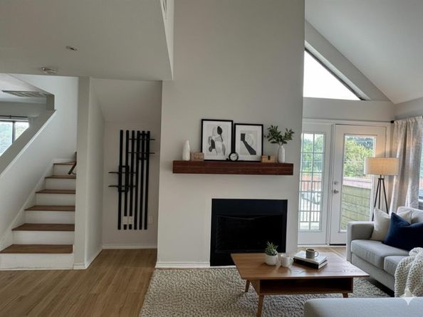 9837  Walnut Street  207, Dallas Texas 75243
