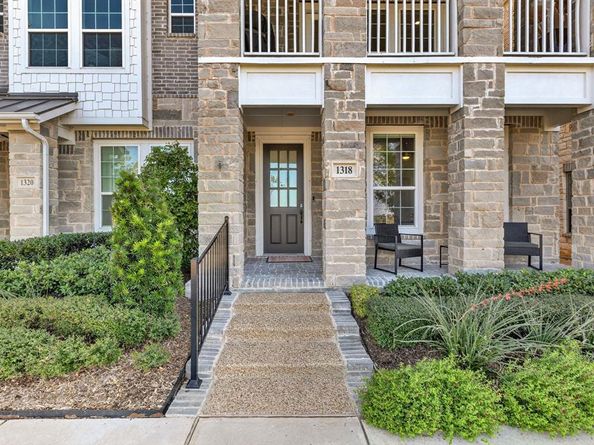 1318  Island Vista Drive , Arlington Texas 76005