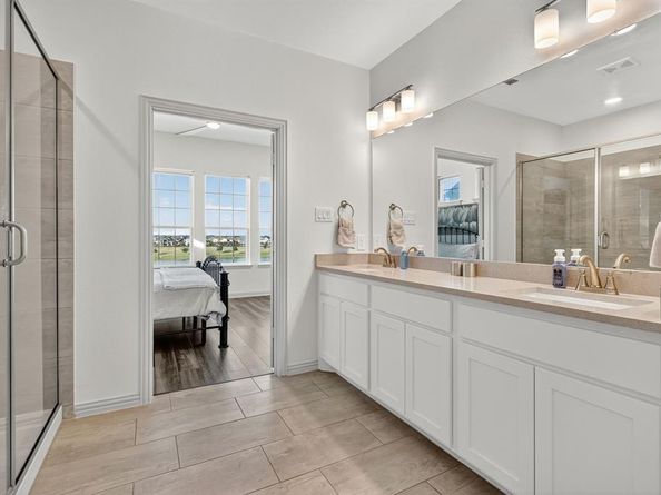 1318  Island Vista Drive , Arlington Texas 76005