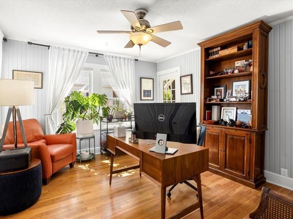 2205  Stanley Avenue , Fort Worth Texas 76110