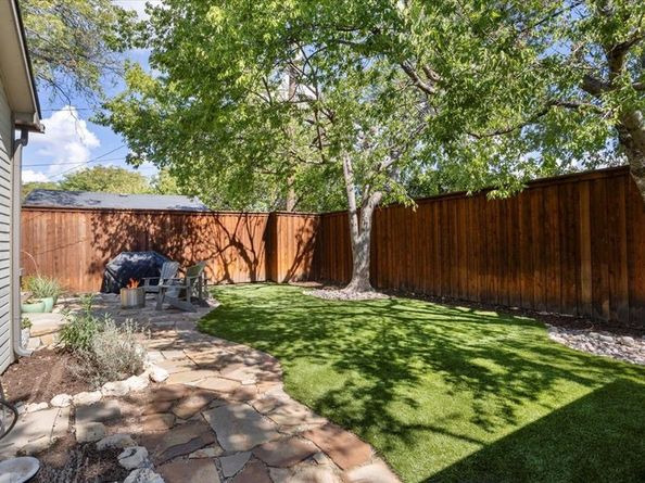2205  Stanley Avenue , Fort Worth Texas 76110