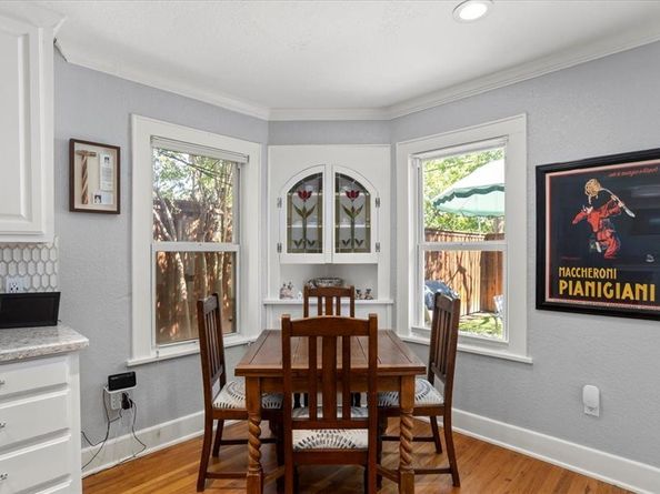 2205  Stanley Avenue , Fort Worth Texas 76110