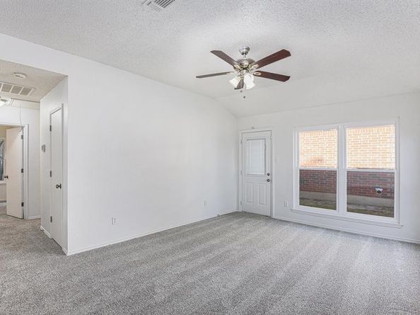 2617  Whitehurst Drive , Fort Worth Texas 76133