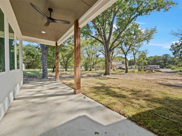 2228  Echo Lake Drive , Dallas Texas 75253
