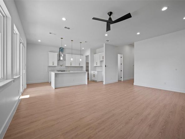 2228  Echo Lake Drive , Dallas Texas 75253