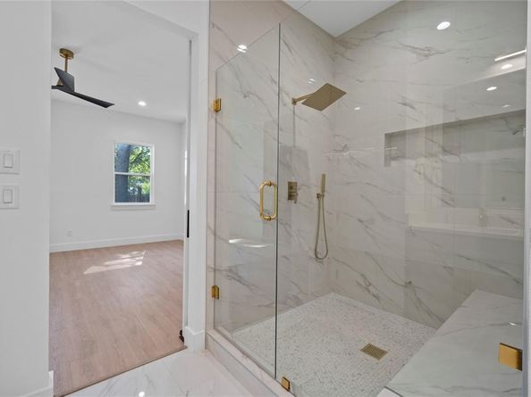 2228  Echo Lake Drive , Dallas Texas 75253
