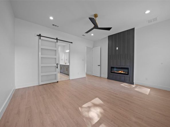 2228  Echo Lake Drive , Dallas Texas 75253