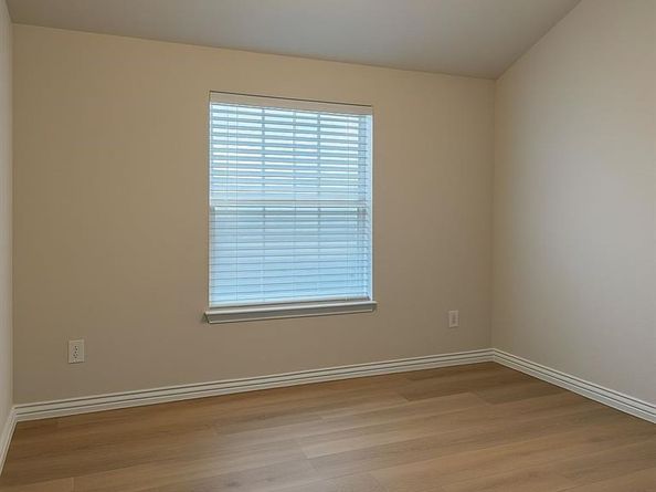 4502  Warbler Lane , Garland Texas 75043