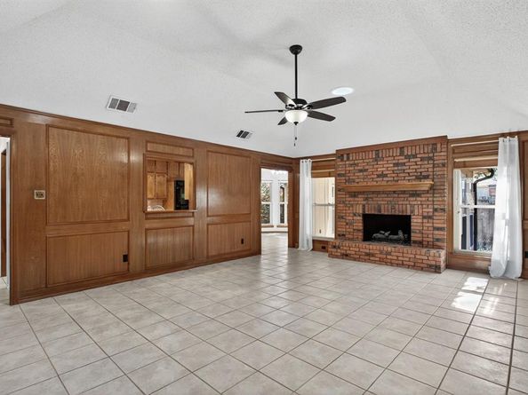 3508  Mckamy Oaks Trail , Arlington Texas 76017