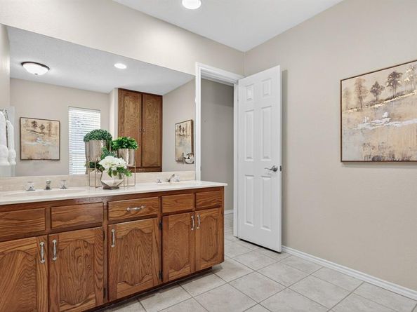 3508  Mckamy Oaks Trail , Arlington Texas 76017