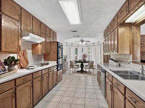 3508  Mckamy Oaks Trail , Arlington Texas 76017