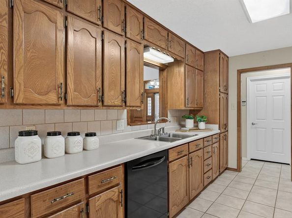 3508  Mckamy Oaks Trail , Arlington Texas 76017