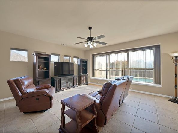 1105  Killian Drive , Mansfield Texas 76063