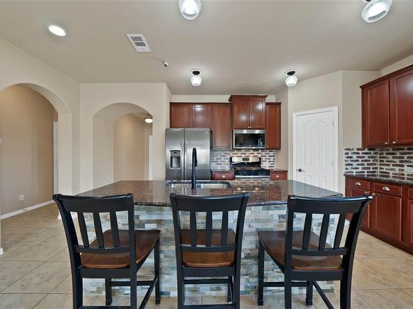 1105  Killian Drive , Mansfield Texas 76063