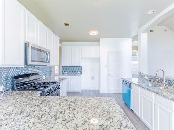 1464  Summerhill Drive , Carrollton Texas 75007