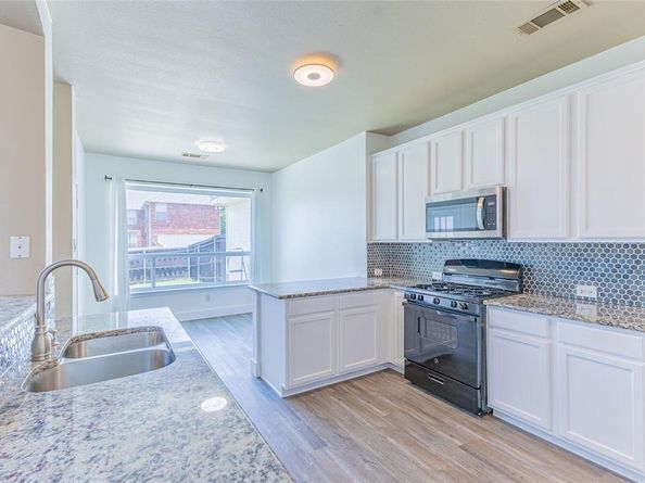 1464  Summerhill Drive , Carrollton Texas 75007