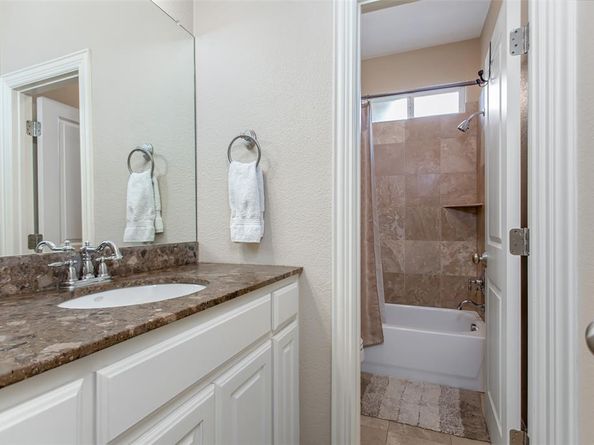 5000  Mission Avenue , Dallas Texas 75206