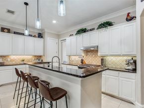 5000  Mission Avenue , Dallas Texas 75206