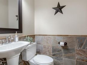 5000  Mission Avenue , Dallas Texas 75206