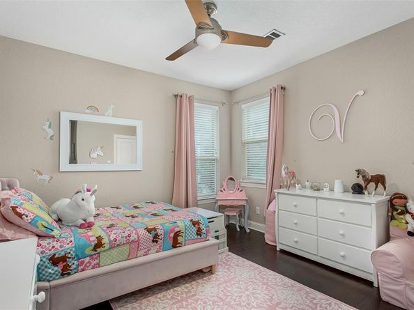 5000  Mission Avenue , Dallas Texas 75206