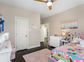 5000  Mission Avenue , Dallas Texas 75206