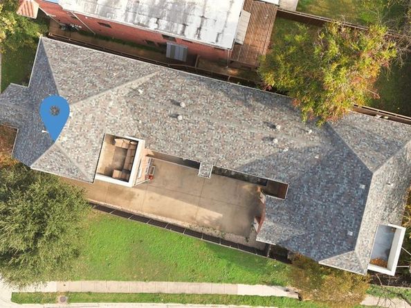 5000  Mission Avenue , Dallas Texas 75206