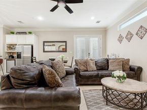 5000  Mission Avenue , Dallas Texas 75206