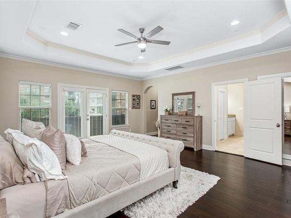 5000  Mission Avenue , Dallas Texas 75206