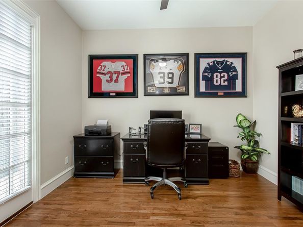 5000  Mission Avenue , Dallas Texas 75206