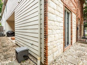 5000  Mission Avenue , Dallas Texas 75206