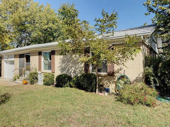 2015  Meadow Lane , Arlington Texas 76010