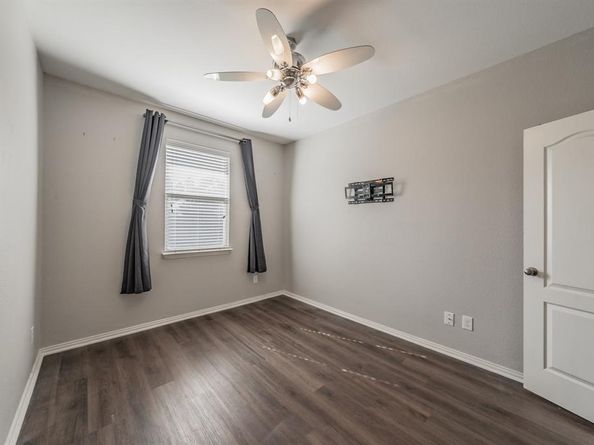 1260  Mountain Air Trail , Fort Worth Texas 76131