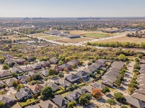 1260  Mountain Air Trail , Fort Worth Texas 76131