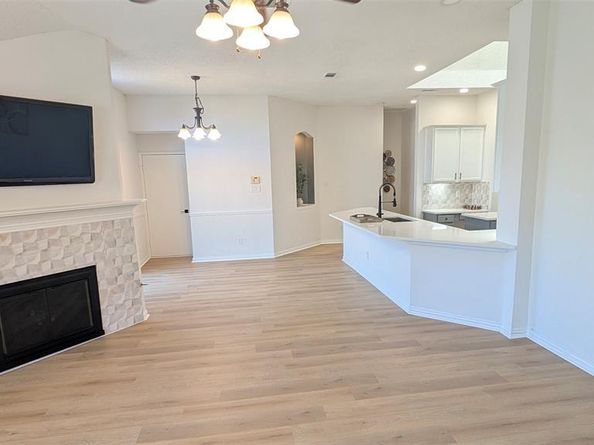 10900  Robincreek Lane , Frisco Texas 75035