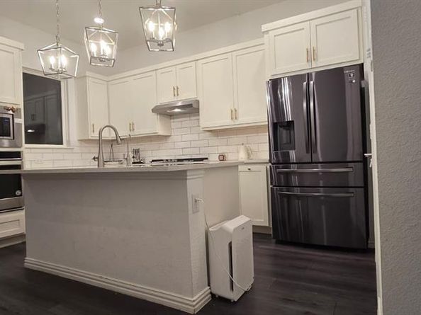 9807  Romo Street , Irving Texas 75063