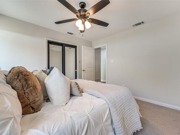 3423  Linda Drive , Dallas Texas 75220