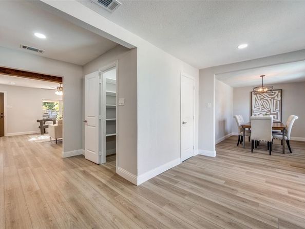 3423  Linda Drive , Dallas Texas 75220