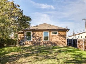 2836  Burchill Road S, Fort Worth Texas 76105