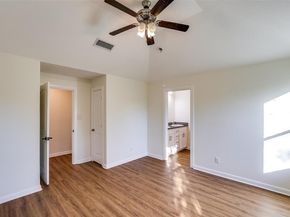 2836  Burchill Road S, Fort Worth Texas 76105