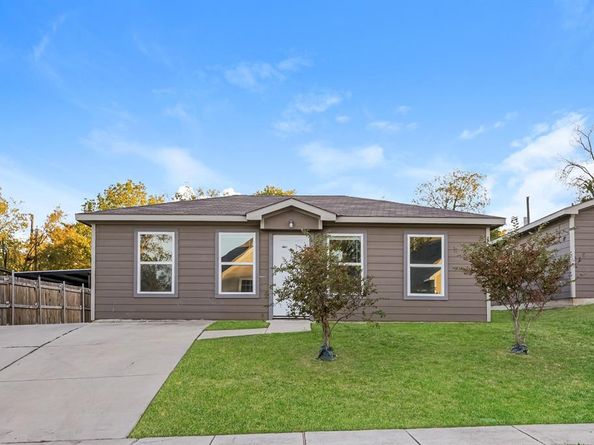 1216 E Powell Avenue , Fort Worth Texas 76104