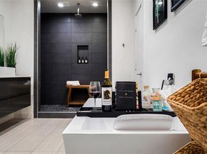 1002  Mobile Street  1, Dallas Texas 75208