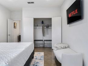 1002  Mobile Street  1, Dallas Texas 75208