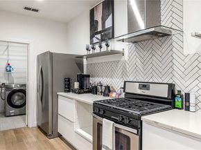 1002  Mobile Street  1, Dallas Texas 75208