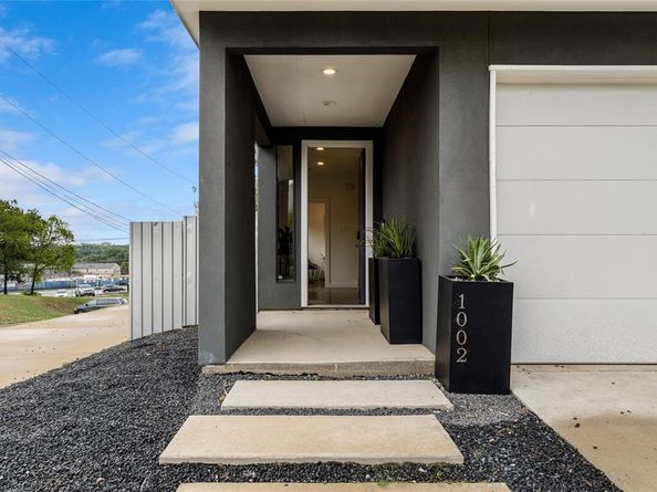 1002  Mobile Street  1, Dallas Texas 75208