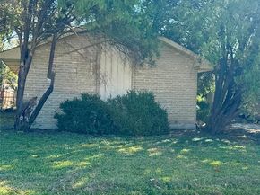 926  Key Colony Drive , Garland Texas 75043